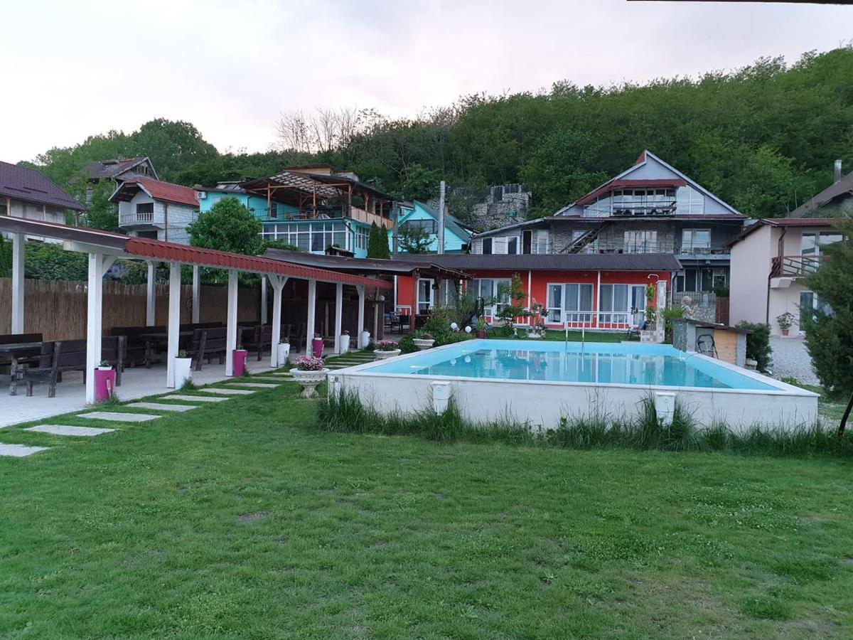 فندق Casa Wanted Orşova المظهر الخارجي الصورة